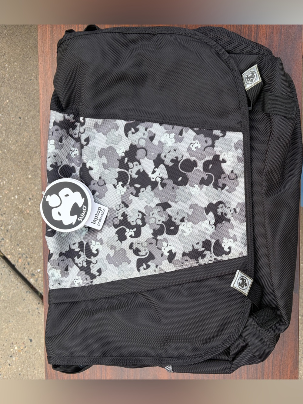 SUMO Tough Love Black Camo Messenger Laptop Bag 17 Inch NWT